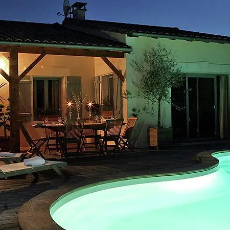 Holiday Domaine Du Grand Tourtre I * Chalais (Charente)